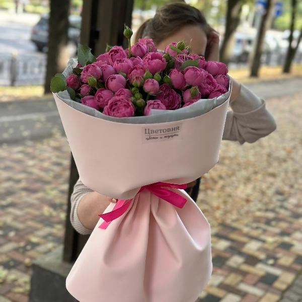 Букет из пионовидных кустовых роз "Pink"