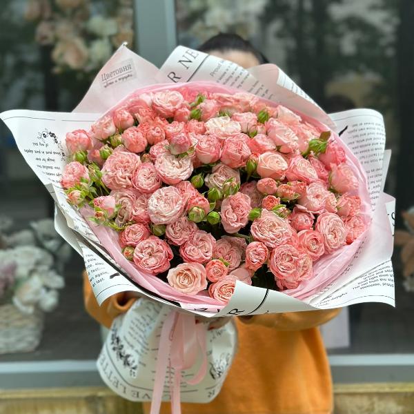 Букет из кустовой розы "Фиеста"