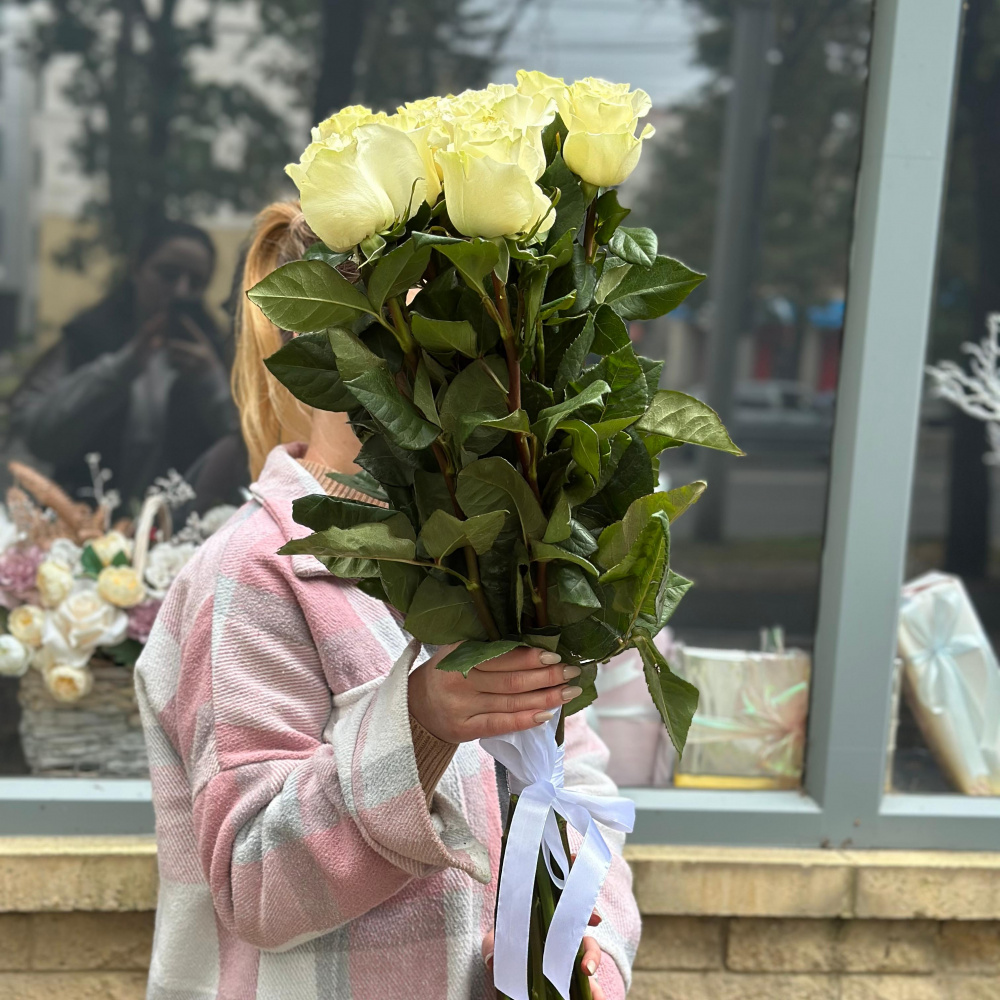 Букет из 11 голландских белых роз